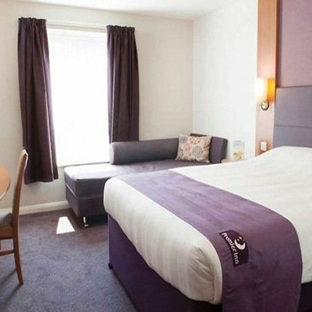Premier Inn 이브샘 외부 사진